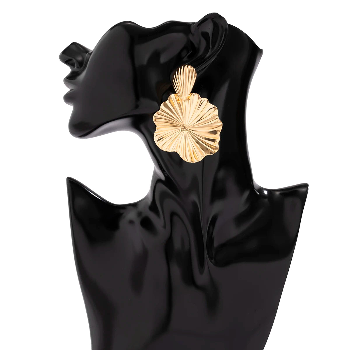 Trendy Geometric Lotus Leaf Shape Pendant Drop Earrings for Women Gold Color Hanging Earrings Ladies Jewelry Wedding Party Gift