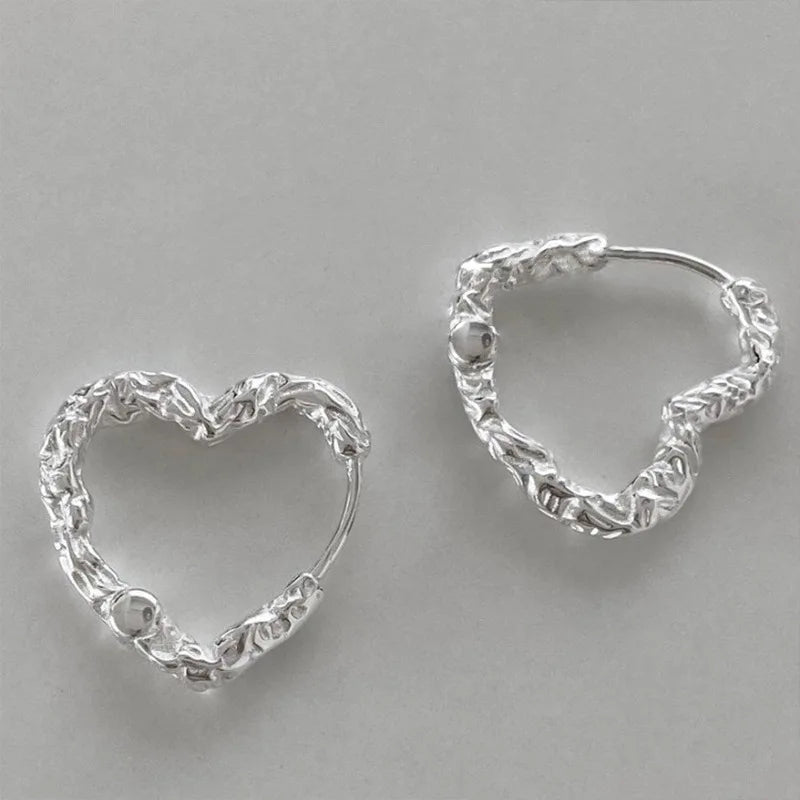 XIYANIKE 2024 Summer Heart Hoop Earrings For Women Girl Sexy New Fashion Trendy Jewelry Gift Party Wedding pendientes mujer