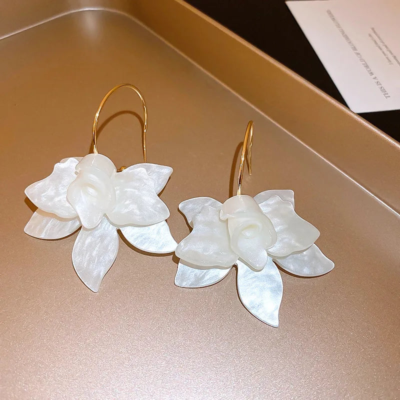 Resin Flower Earrings for Women Retro Design New Drop Earring 2025 New Korean Fashion Floral Female Accessories