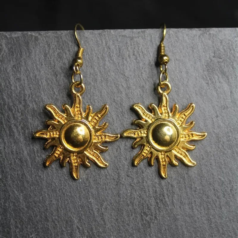 Whimsy Goth Swirly Star Earrings Silver Color Pair of Celestial  Witch Celestial Fairycore Gift Friend Women Boho Cute Gothic