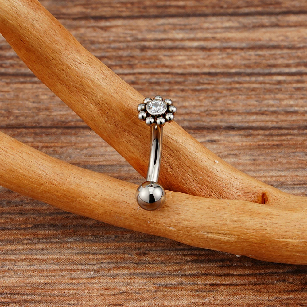Right Grand ASTM F136 Titanium Mini CZ Flower Rook Earring 16G Curved Barbell Labret Stud Eyebrow Cartilage Tragus Body Piercing