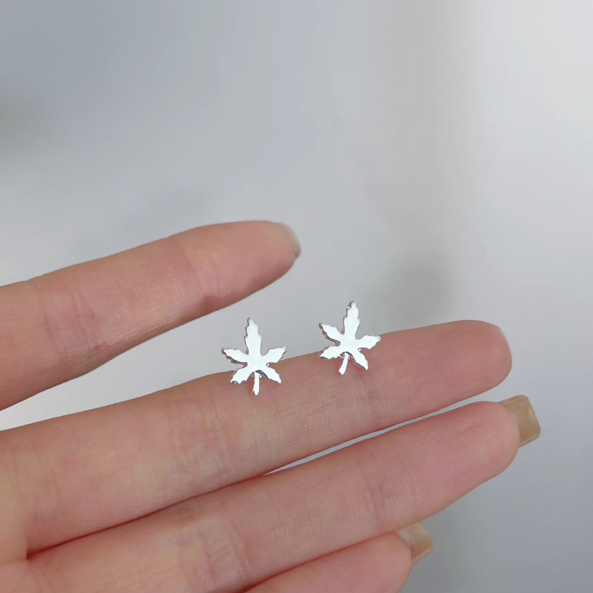 New Bow Knot Earring Star Earlobe Cartilage Prevent Allergy Stud Earrings For Women Ear Piercing Jewelry Gifts