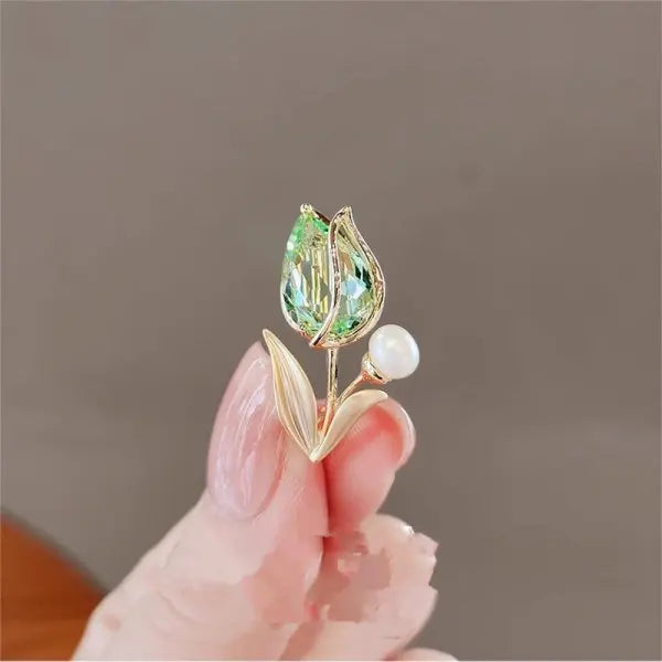 Luxury Zircon Tulip Flower Pearl Brooches For Women Fashion Crystal Floral Leaf Lapel Pins Banquet Patry Clothes Corsage Jewelry