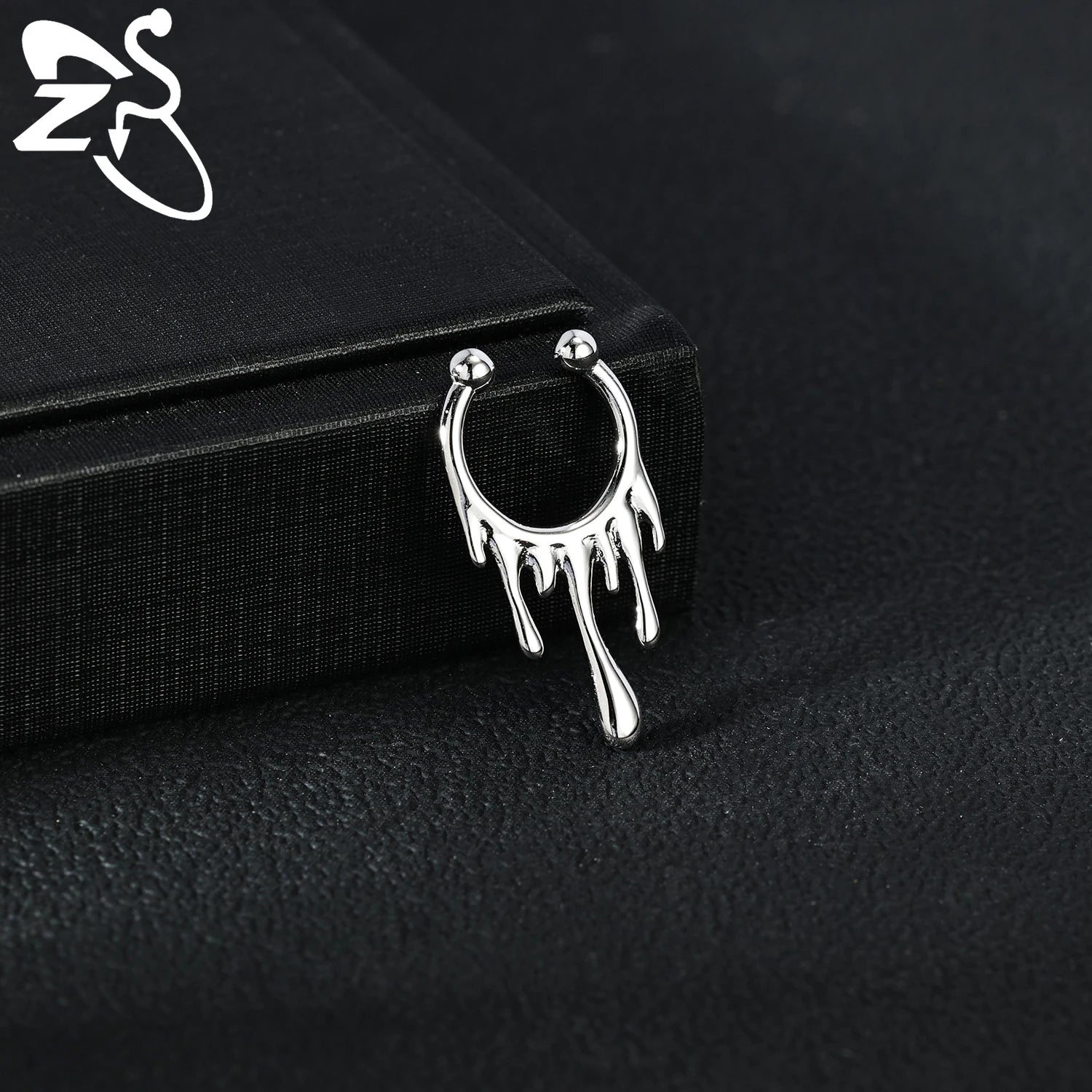 ZS 1 Piece Punk Stlye Fake Septum Ring For Men Women Irregular Nose Cuff Cyberpunk Non Piercing Clip On Nose Piercings Jewelry