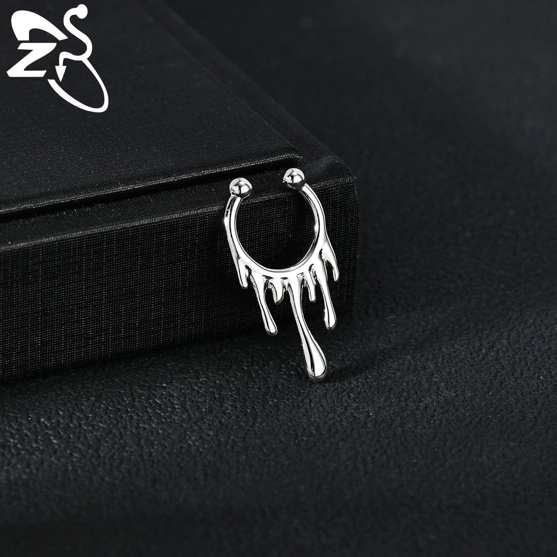 ZS 1 Piece Punk Stlye Fake Septum Ring For Men Women Irregular Nose Cuff Cyberpunk Non Piercing Clip On Nose Piercings Jewelry