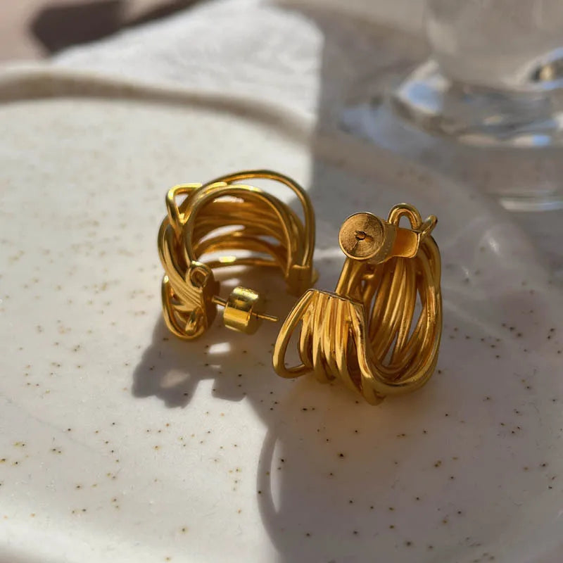 Unusual Multilayer Metal C Shape Hoops No Tarnish 18K Gold Plated Huggie Earrings Classics Piercing Ear Clip Women Retro Jewelry