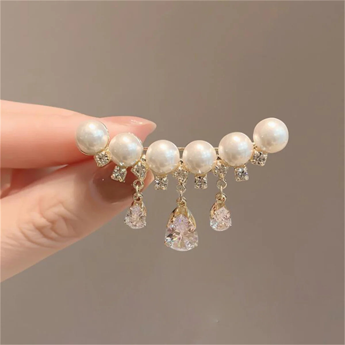 Rinhoo Fashion Imitation Pearl Zircon Tassel Safety Pins For Women Simple Snowflake Flower Brooch Bouquet Clothes Badges Jewelry
