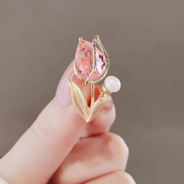 Luxury Zircon Tulip Flower Pearl Brooches For Women Fashion Crystal Floral Leaf Lapel Pins Banquet Patry Clothes Corsage Jewelry