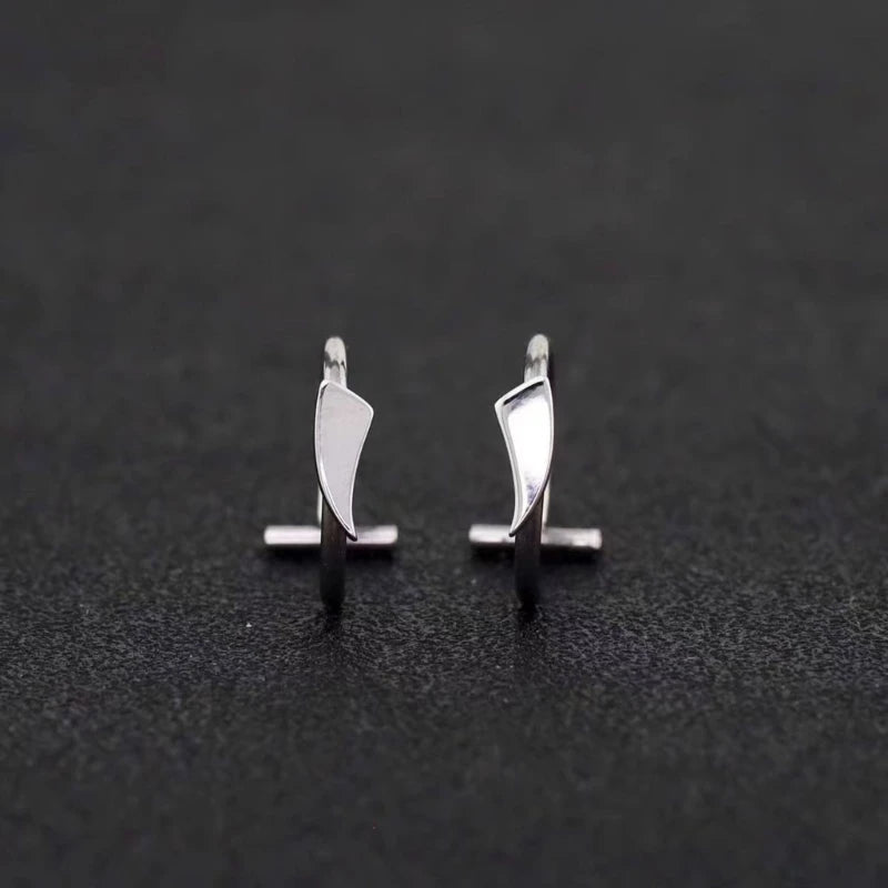 Stainless Steel Vampires Lip Cuff Not Piercing Lip Clip Unique Lip Accessory Perfect for Halloween Themed Event