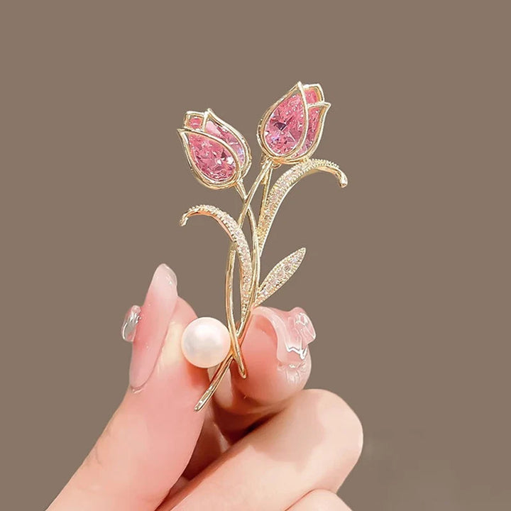 Luxury Zircon Tulip Flower Pearl Brooches For Women Fashion Crystal Floral Leaf Lapel Pins Banquet Patry Clothes Corsage Jewelry