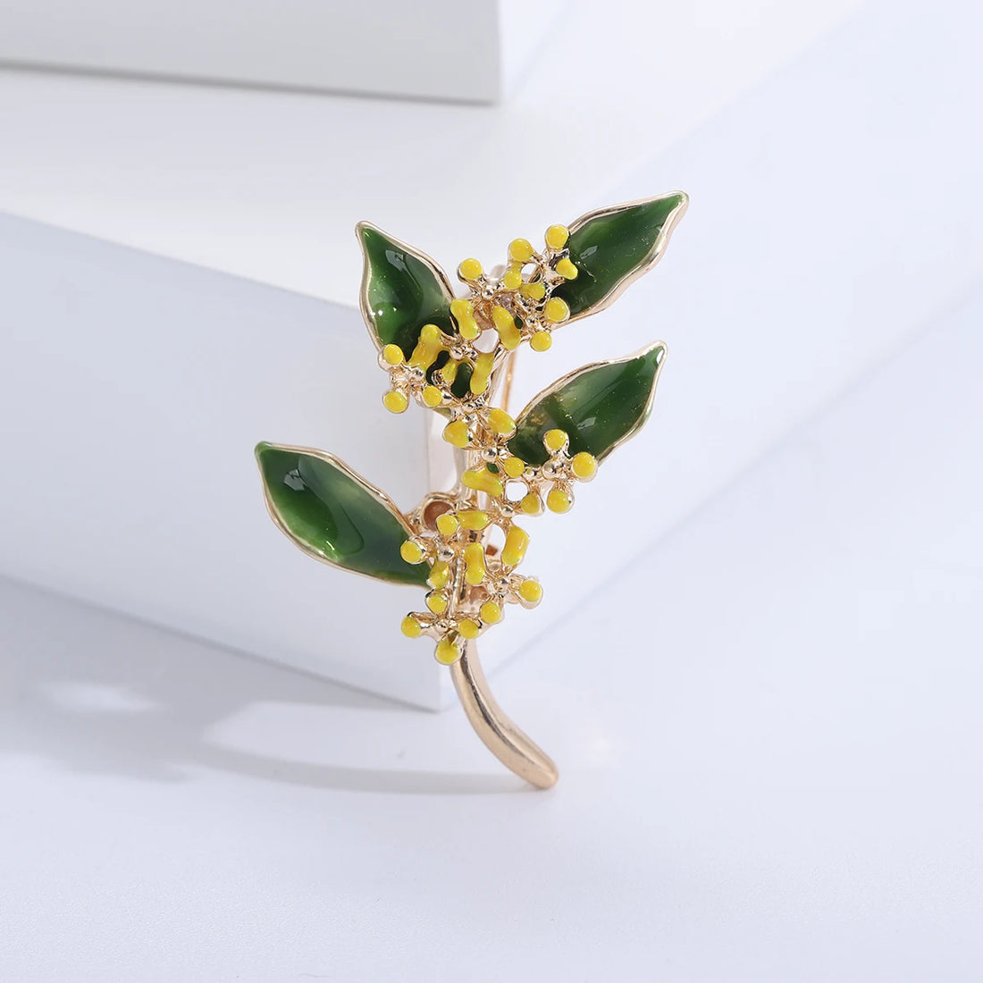 Pearl Lily of the Valley Flower Brooches for Women Enamel Berry Pin Plant Lapel Pins Office Party Funny Friend Gifts Accessories