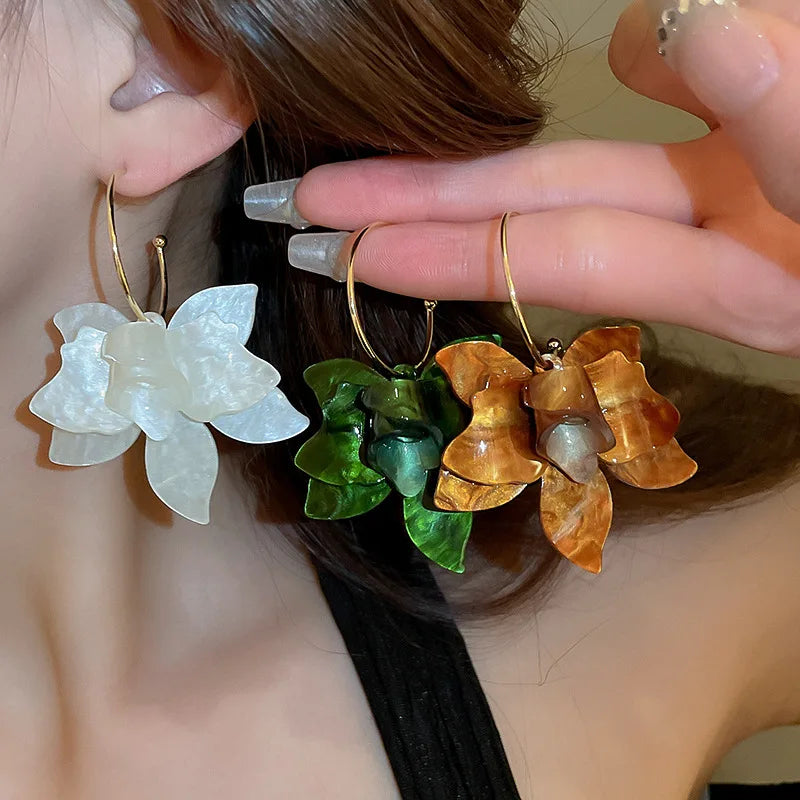 Resin Flower Earrings for Women Retro Design New Drop Earring 2025 New Korean Fashion Floral Female Accessories