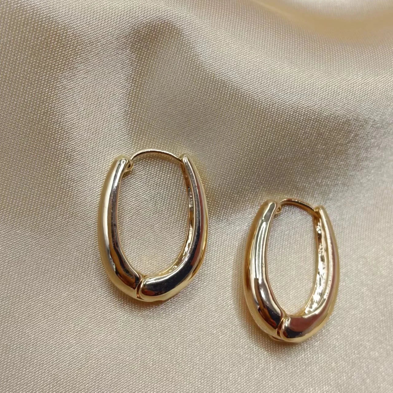 Simple and Fashionable U-shaped Earrings, Exquisite Earrings for Women's Daily Leisure Parties