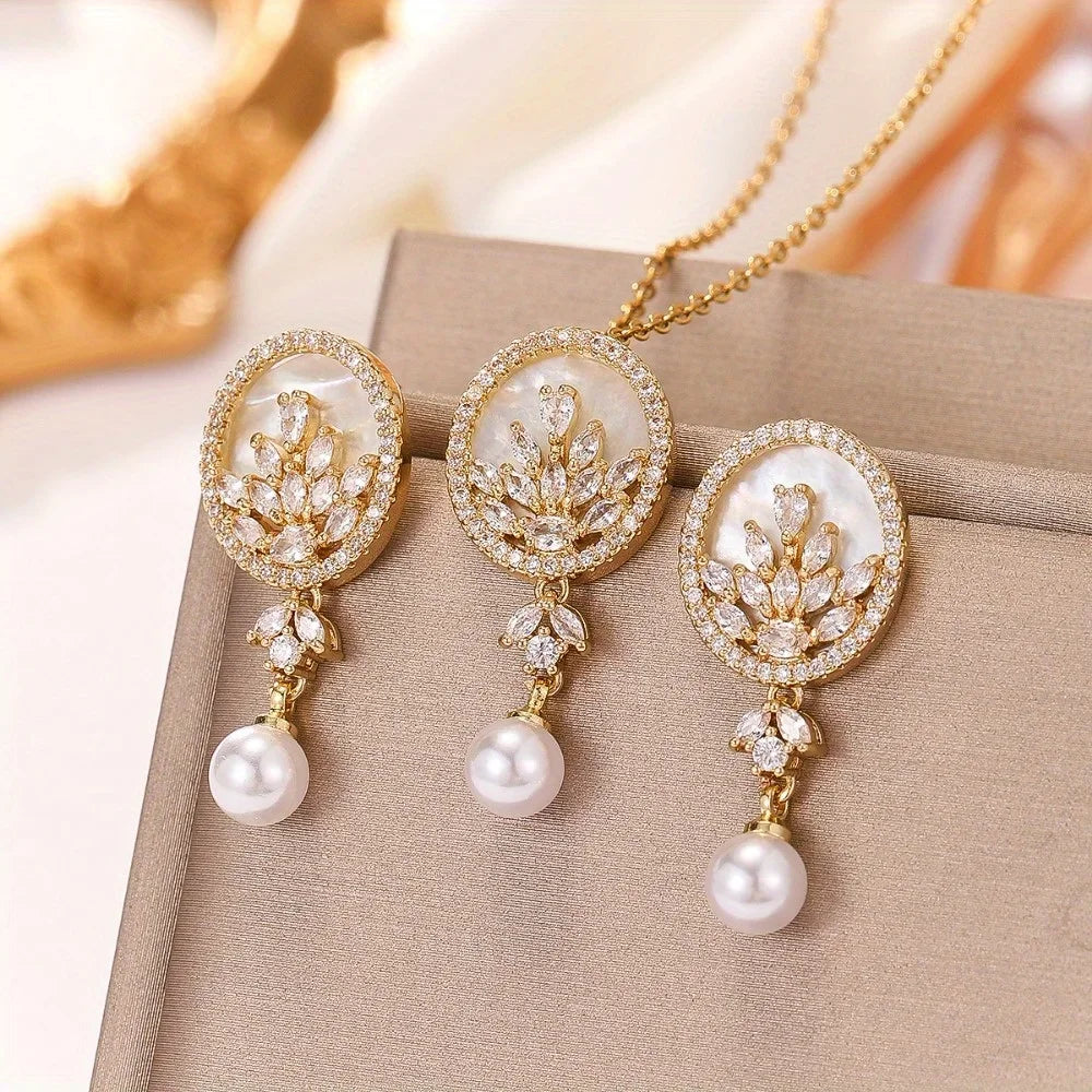 Shell two-piece Set For Sale Women's Retro Style Pendant Necklace Earrings Ins Trend Light Luxury Hot Gift