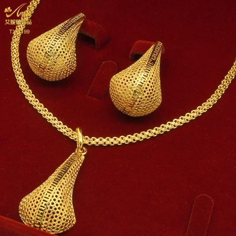 24K Gold-plated Two Piece Copper Jewelry Set India Dubai Jewelry Gold Warped Geometry Necklace Earrings